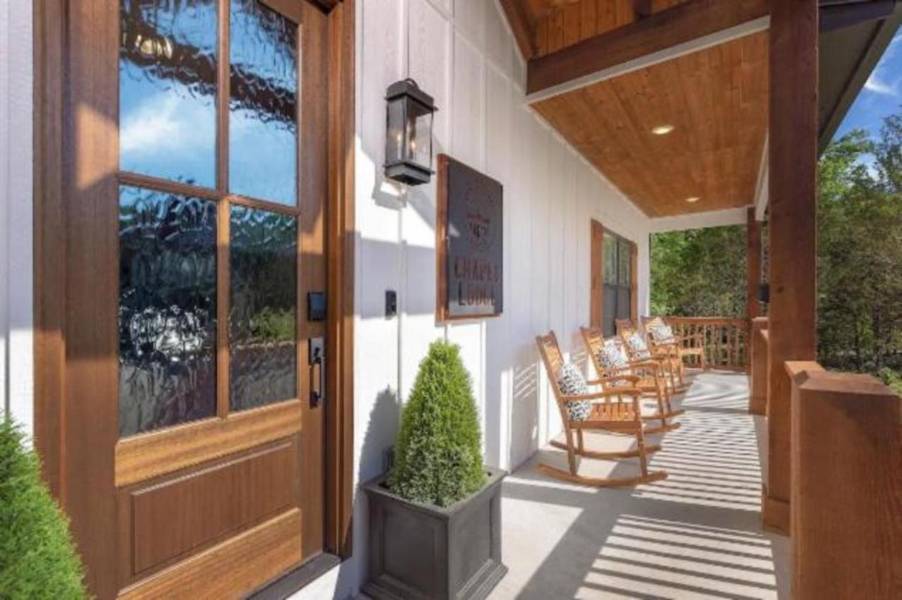 Вилла Premier Retreat With Hot Tub, Theater & Pool Table Холлистер Экстерьер фото