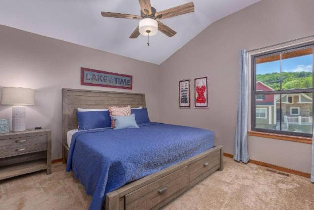 Вилла Premier Retreat With Hot Tub, Theater & Pool Table Холлистер Экстерьер фото